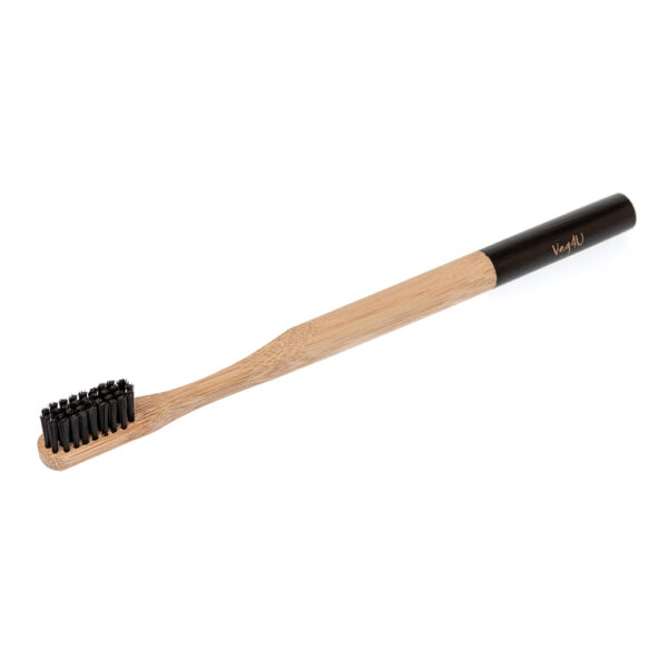 bambuko anglies dantų šepetėlis juoda rankena ir aktyvuotos bambuko anglies šereliais, Veg4U